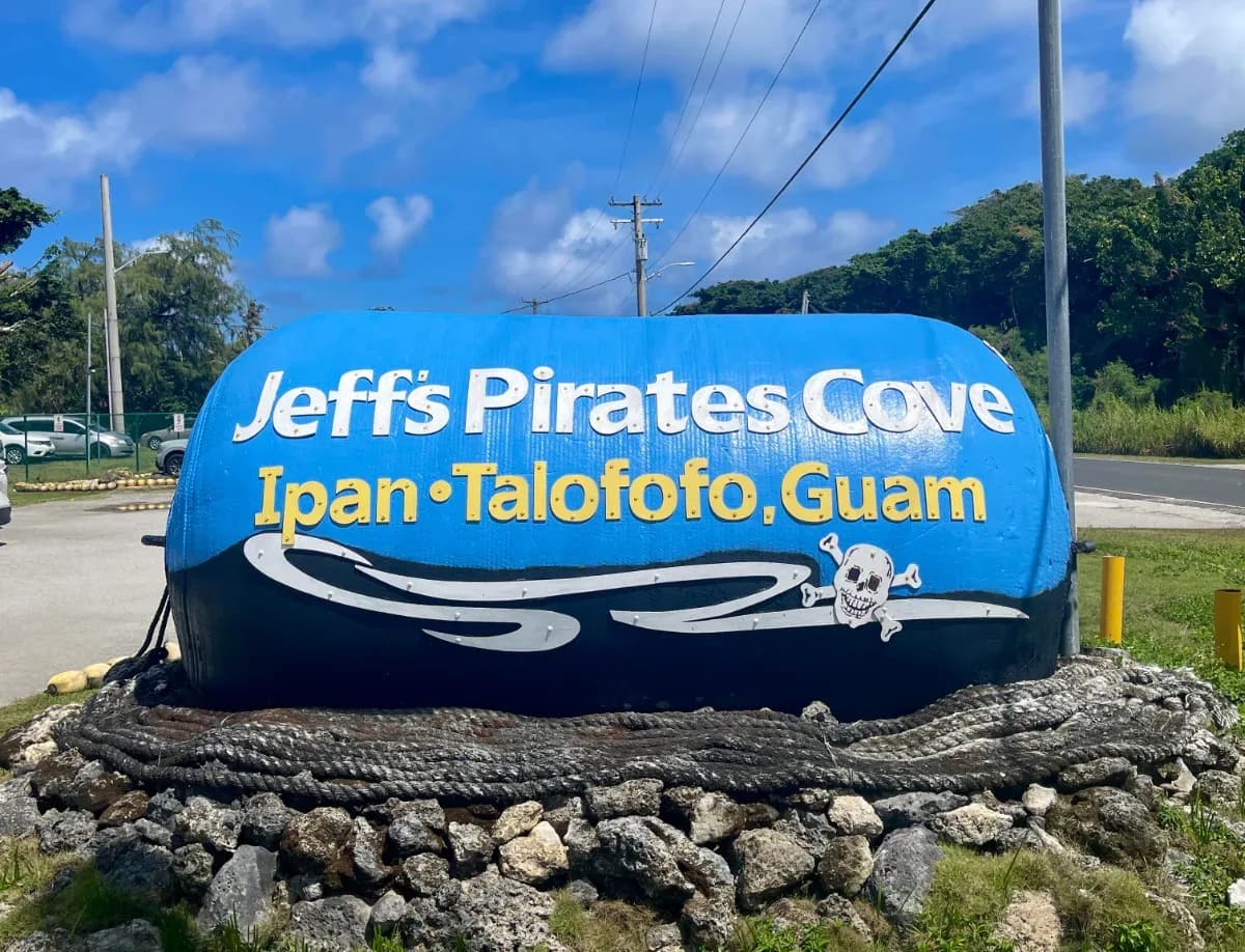 Jeff's Pirates Cove - Restaurants - Talofofo