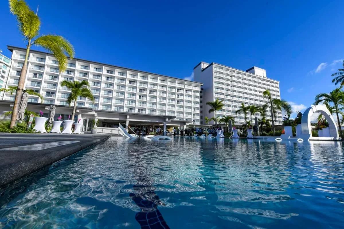 Crowne Plaza Resort Guam 2