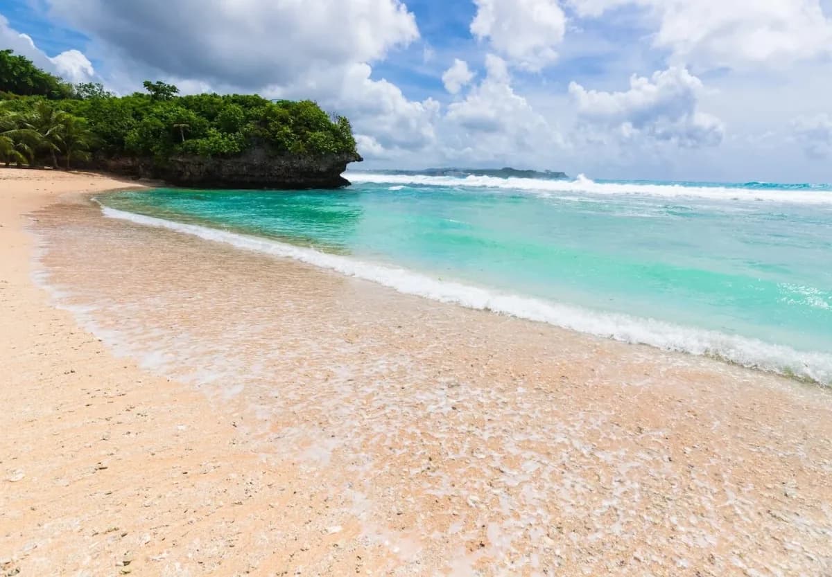 Gun Beach - Beaches - Tamuning