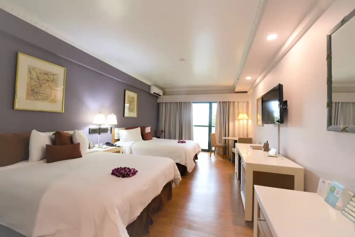 Days Inn by Wyndham Guam 3
