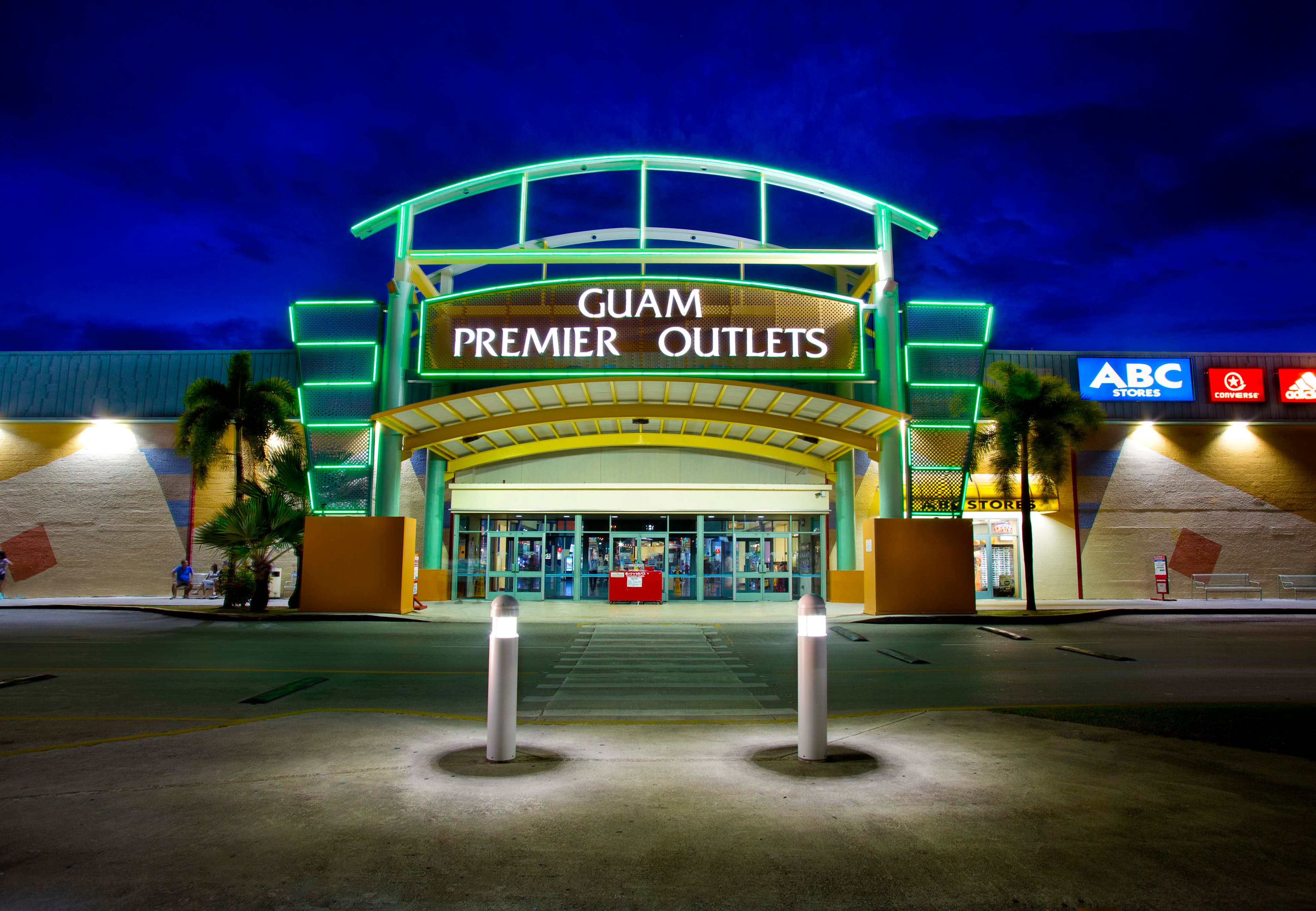 Guam Premier Outlets - Shopping - Tamuning