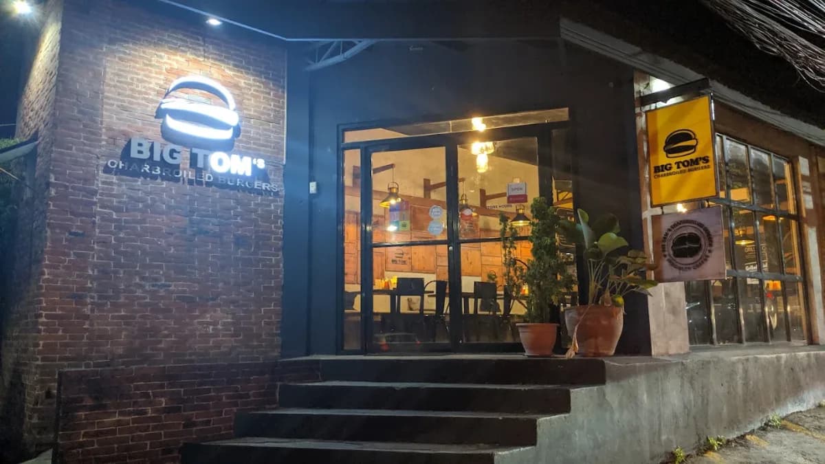 Big Tom's Charbroiled Burger 2