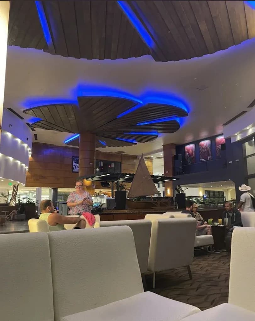 The Grind - Restaurants - Tumon