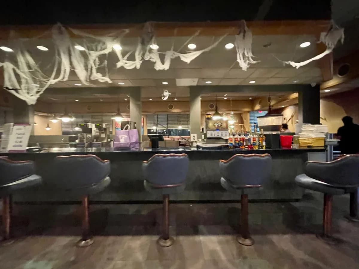 King's Restaurant Compadres Mall 4