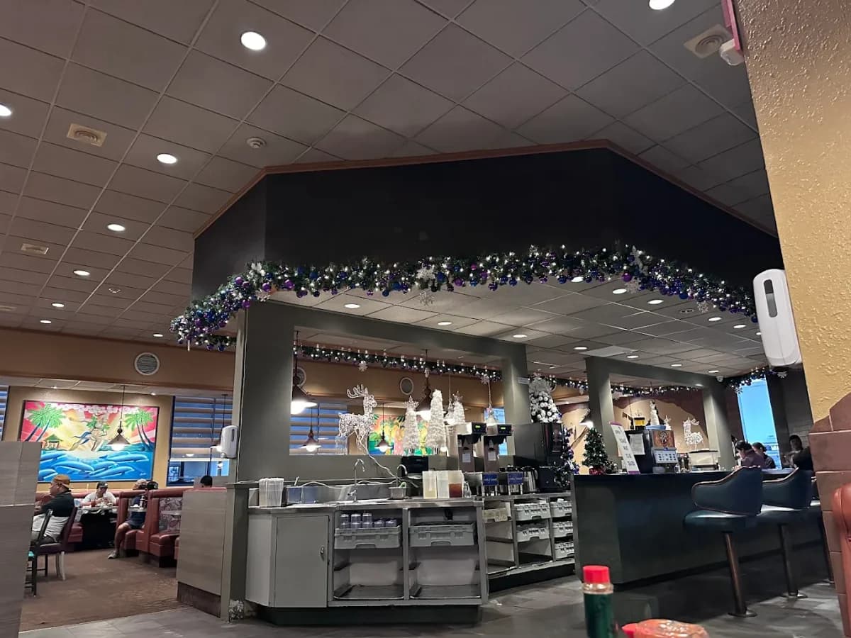 King's Restaurant Compadres Mall 5