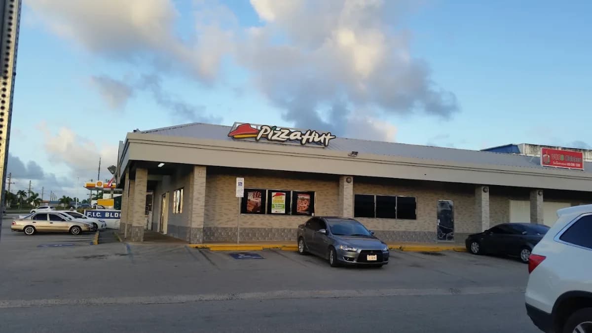 Pizza Hut -- Dededo 2