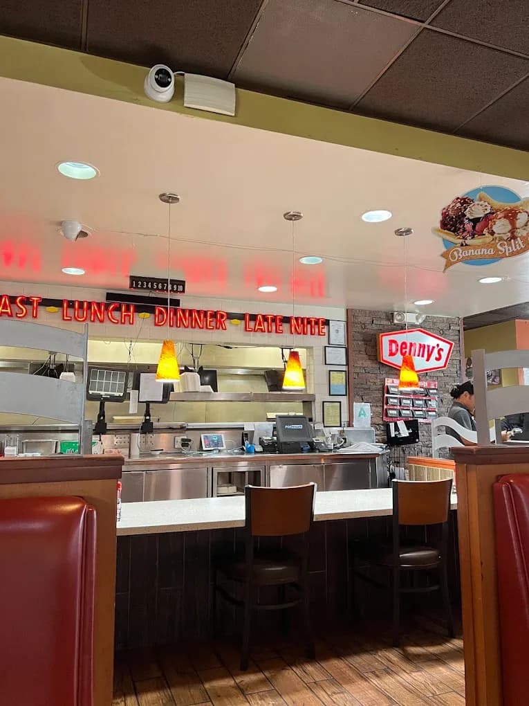 Denny's -- Tamuning 4