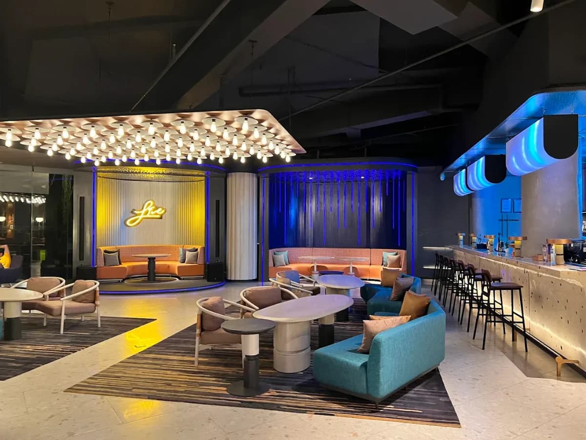 Aloft Bali Kuta at Beachwalk 4