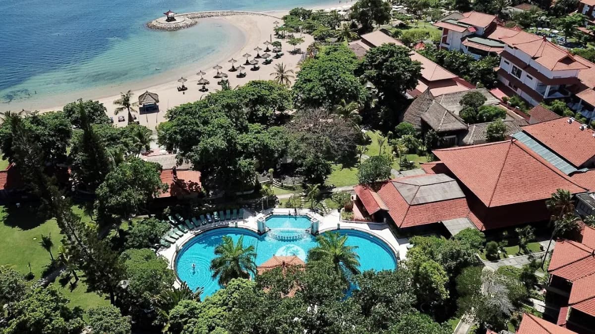 Bali Tropic Resort & Spa 3