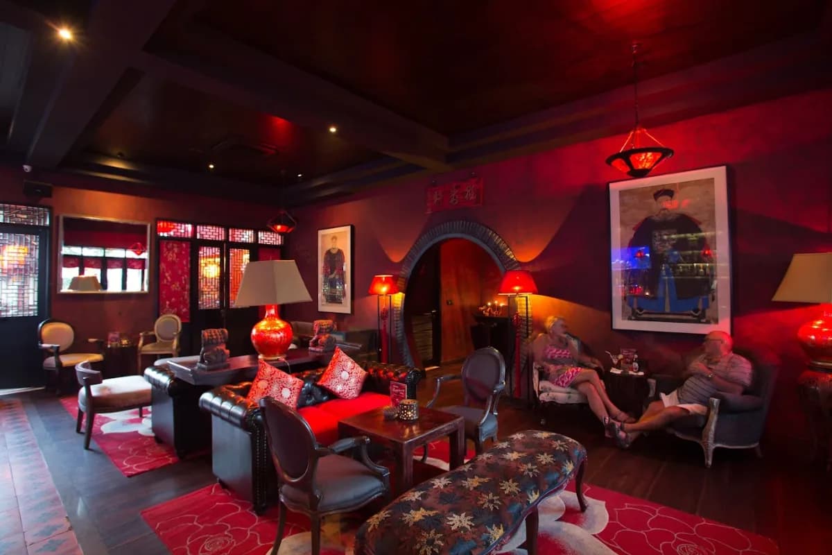 Happy Chappy Restaurant 4