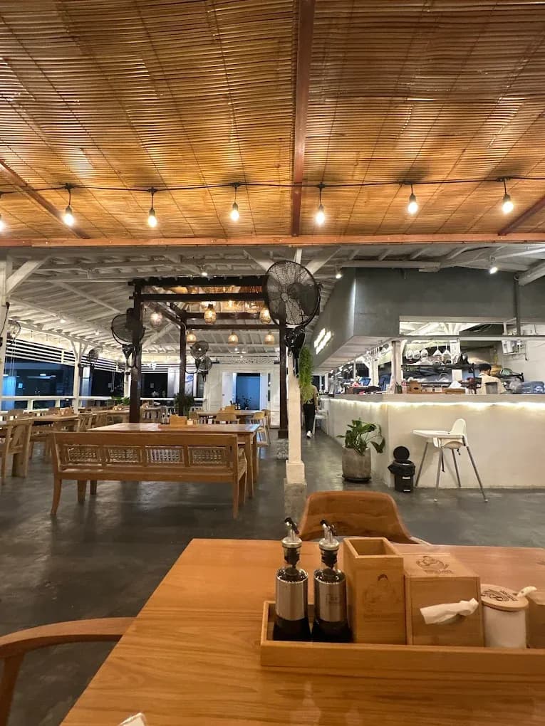 Papa Lee's Taiwan Noodle & Dumplings - Kuta 3