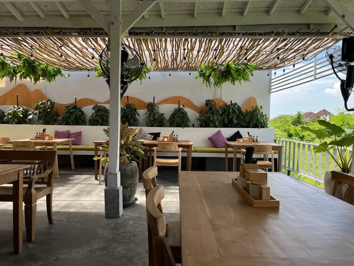 Papa Lee's Taiwan Noodle & Dumplings - Kuta 5