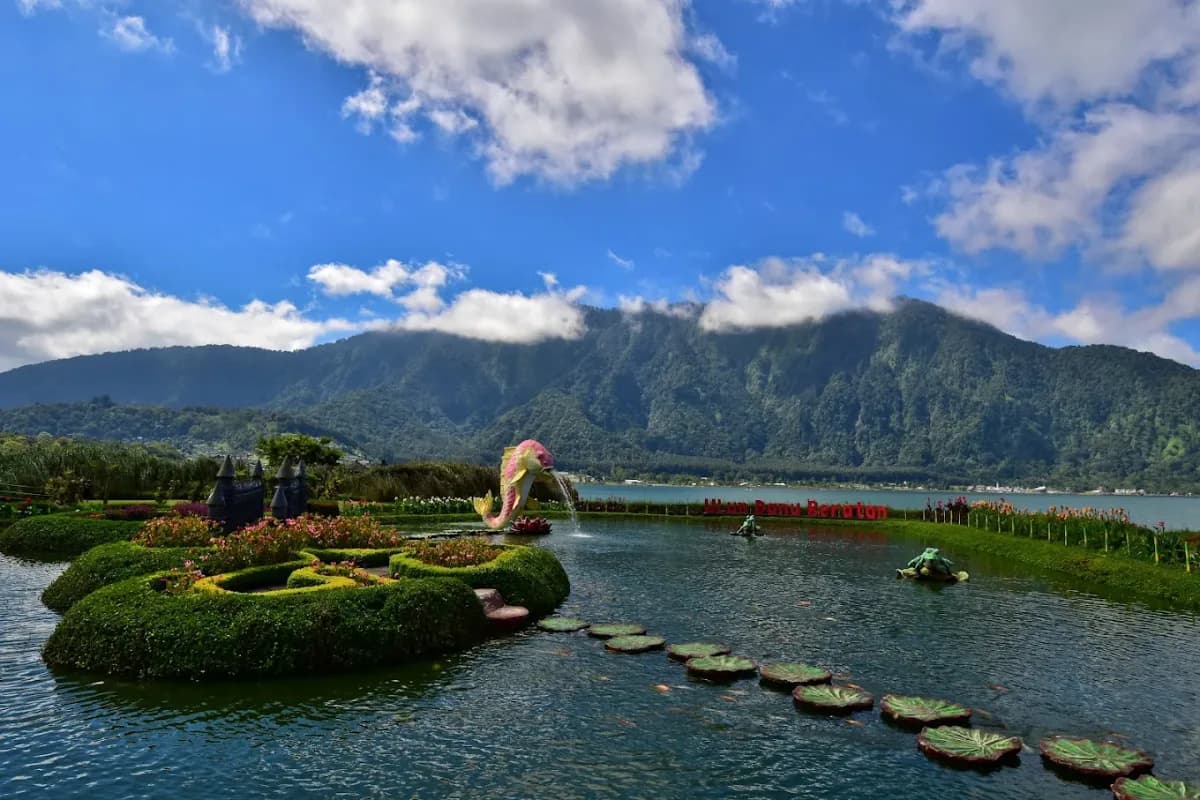 Tunjung Beji Ulun Danu Beratan Temple 5