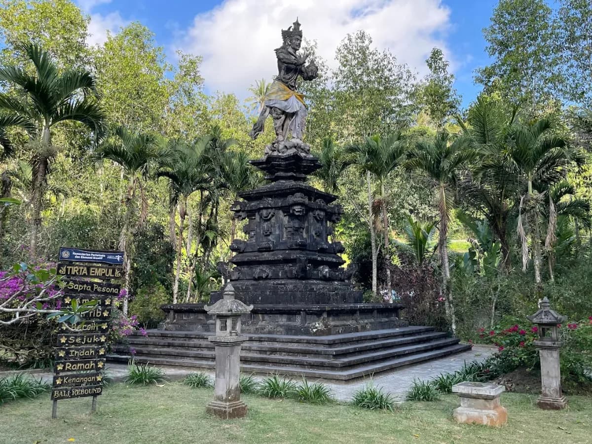Tirta Empul Temple 5