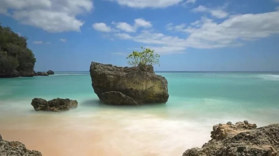 Padang Padang Beach 4