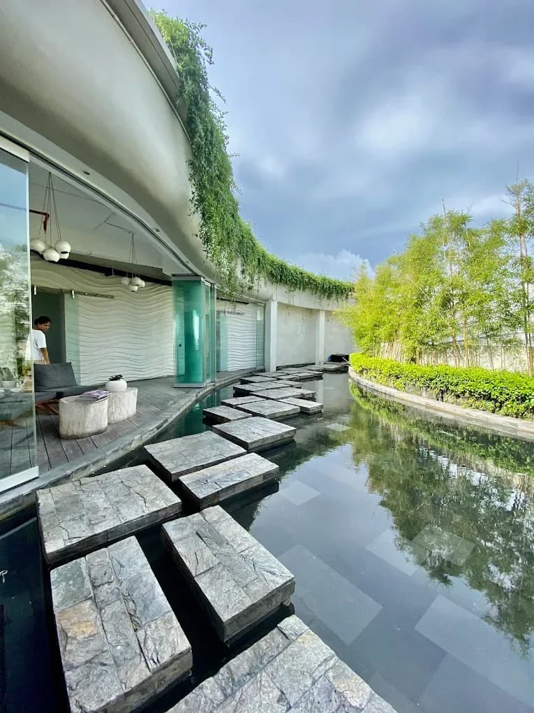 Spring Spa Seminyak 4