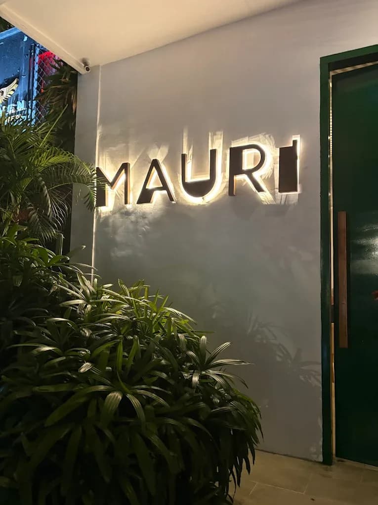 Mauri Restaurant 2