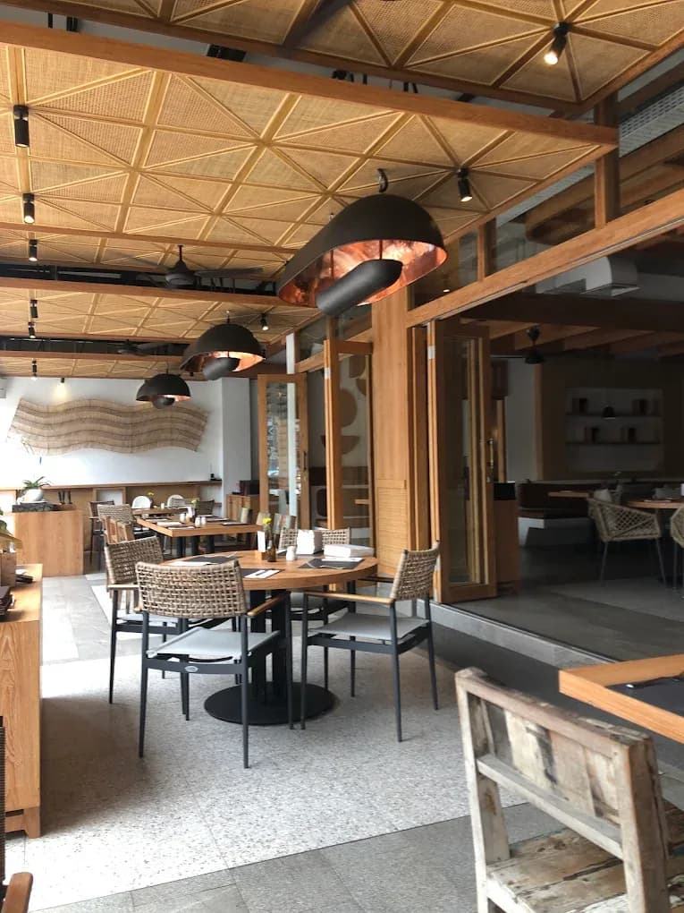 Mozzarella Restaurant & Bar Bali - The Magani Lantai 2 5