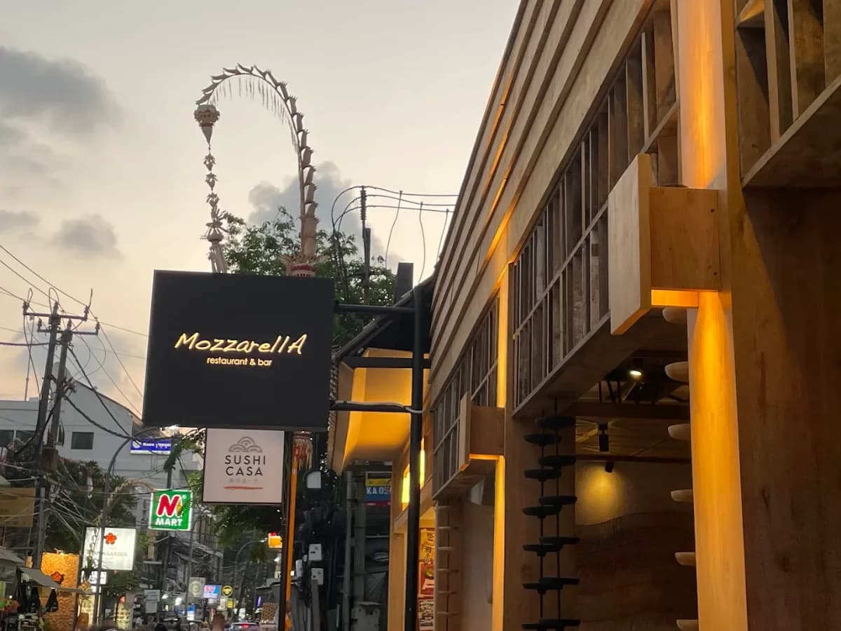 Mozzarella Restaurant & Bar Bali - The Magani Lantai 2 2