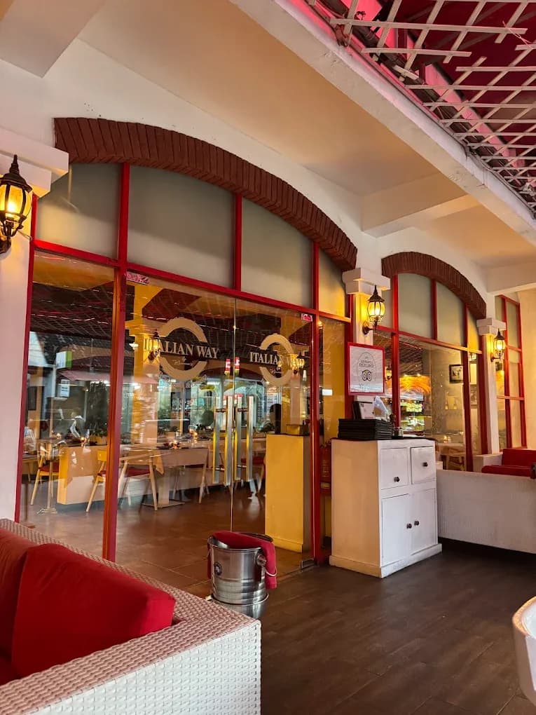 Italian Way Seminyak 4