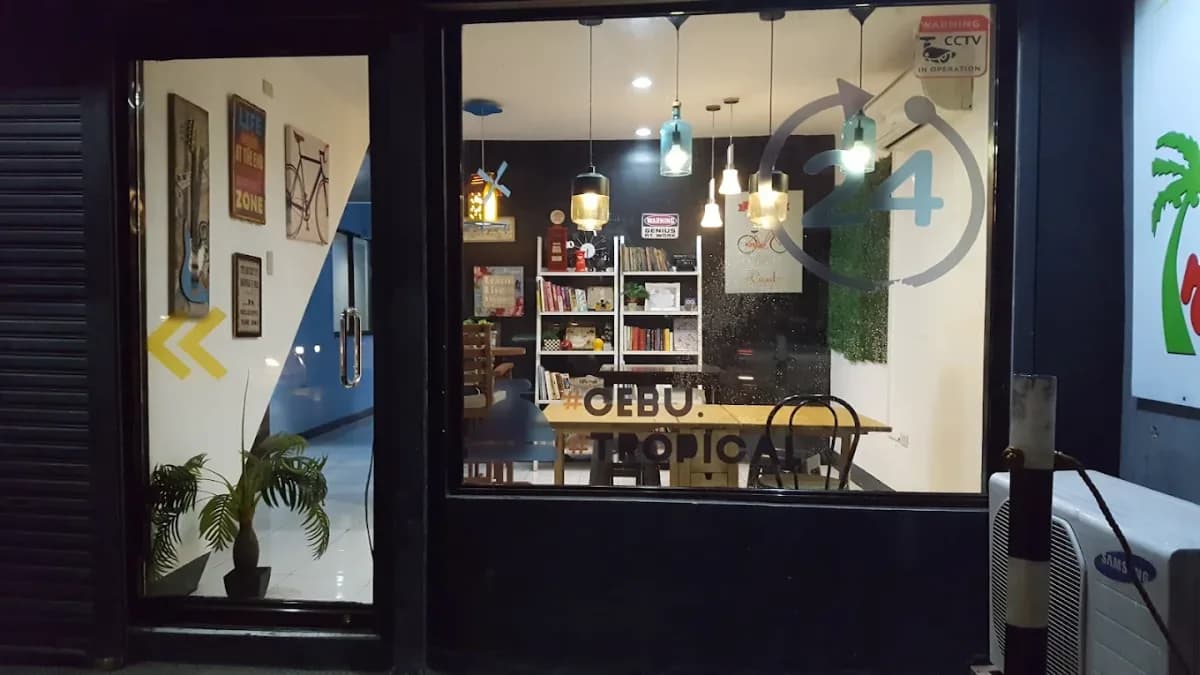 Tropical Hostel Cebu 3
