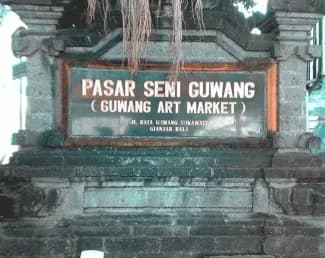 Guwang Art Market - Shopping - Gianyar