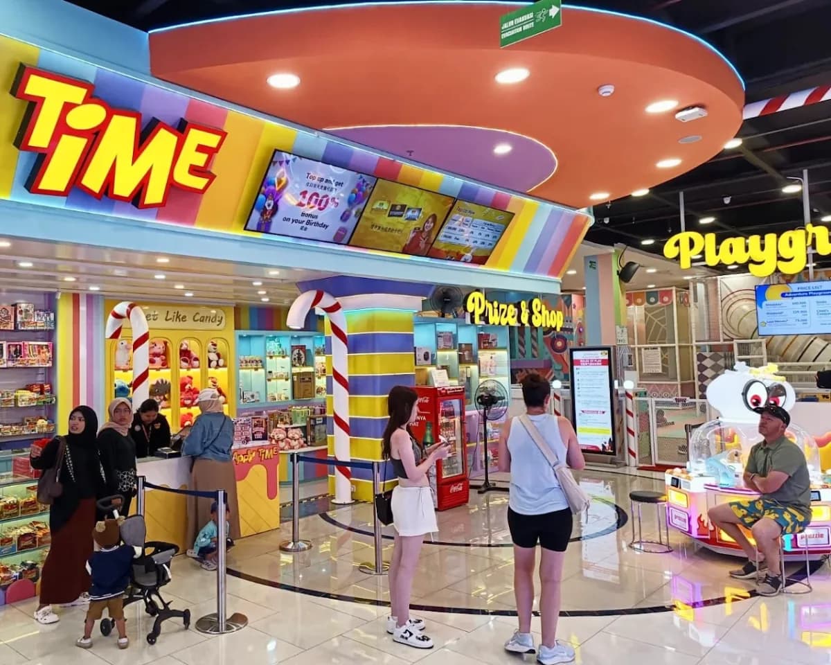 Discovery Shopping Mall 4